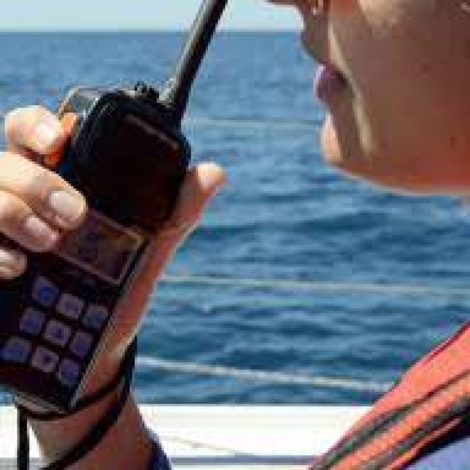  A commander  pour soi le Permis Radio ou C.R.R 